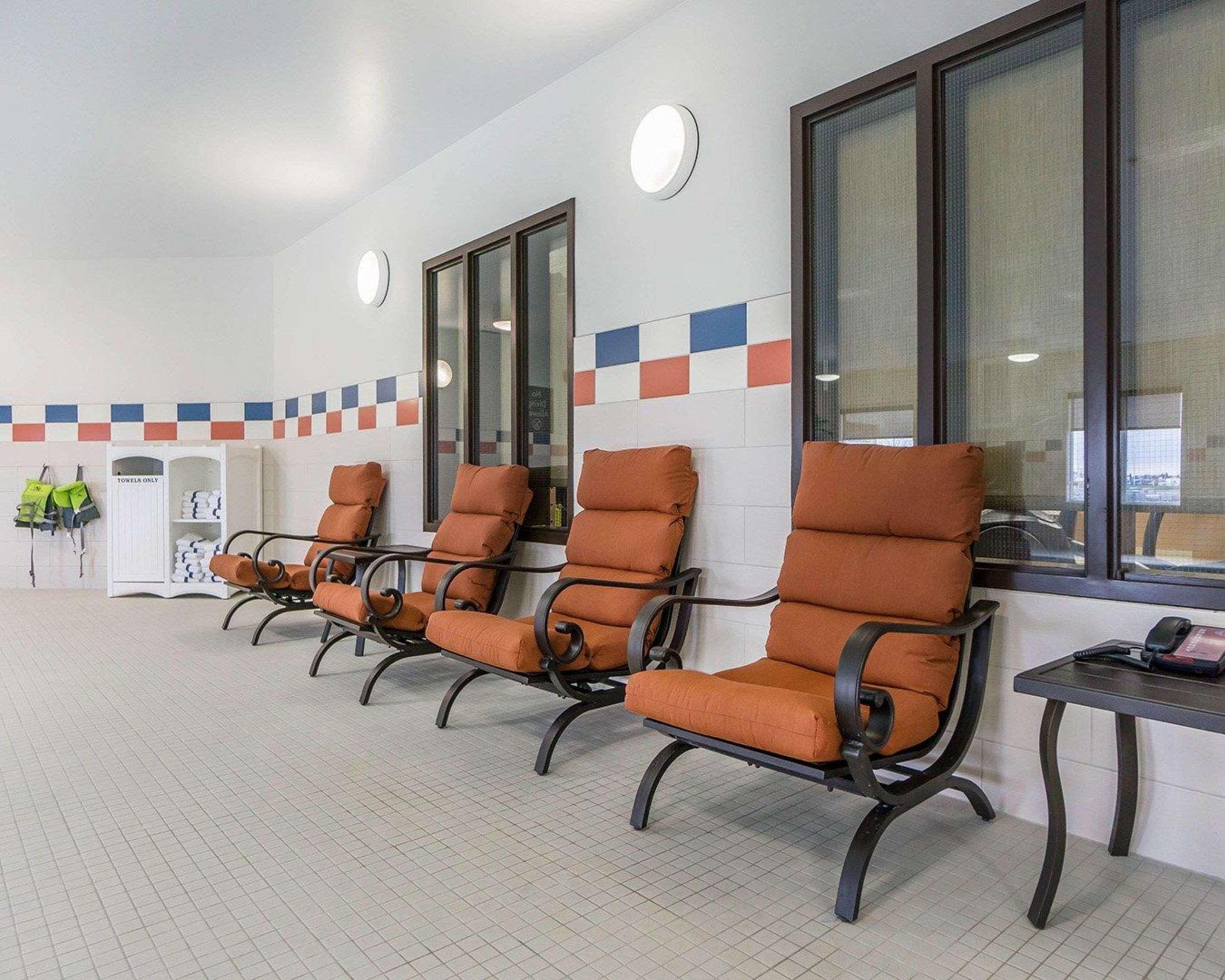 Comfort Inn & Suites Edmonton International Airport Nisku Luaran gambar