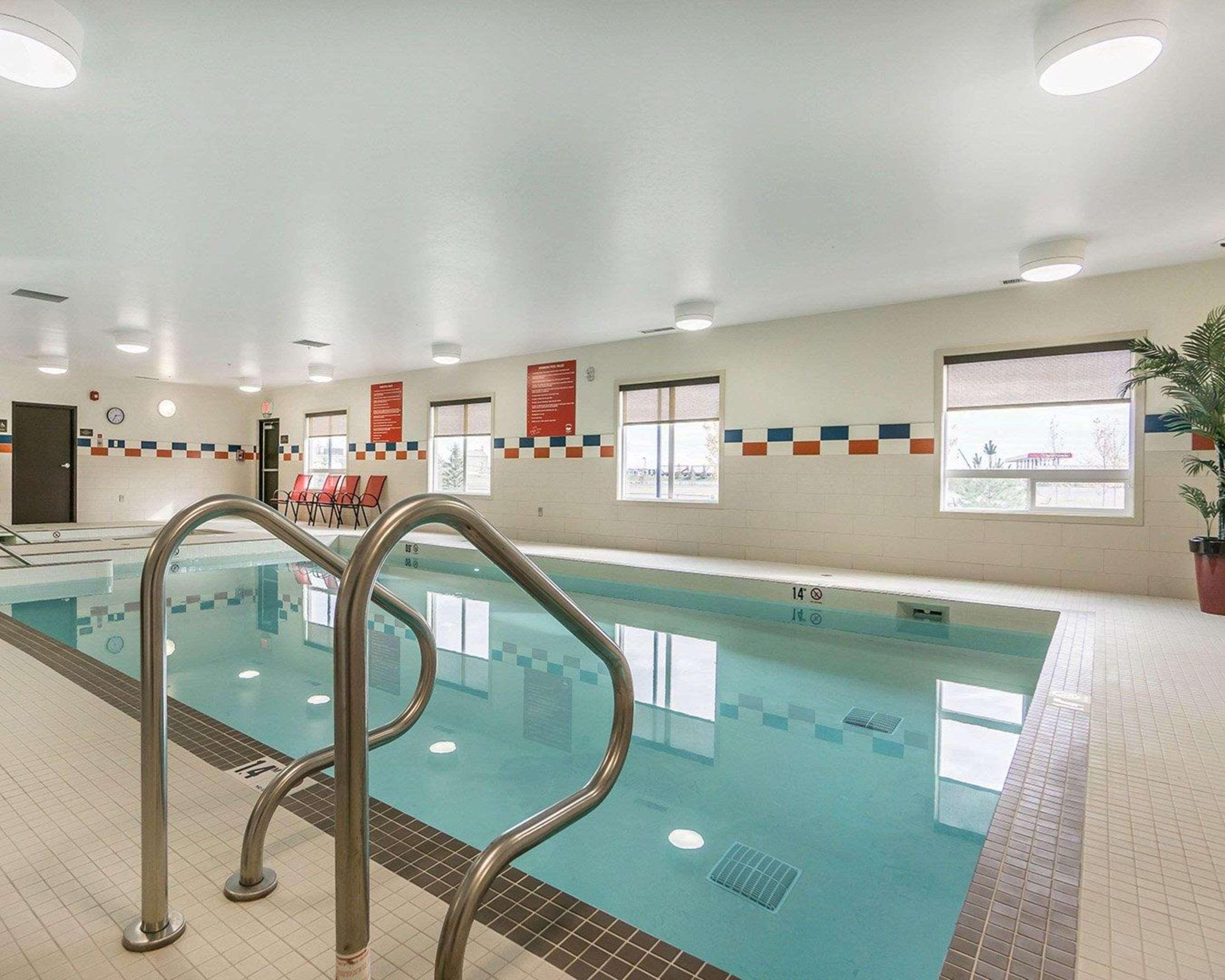 Comfort Inn & Suites Edmonton International Airport Nisku Luaran gambar