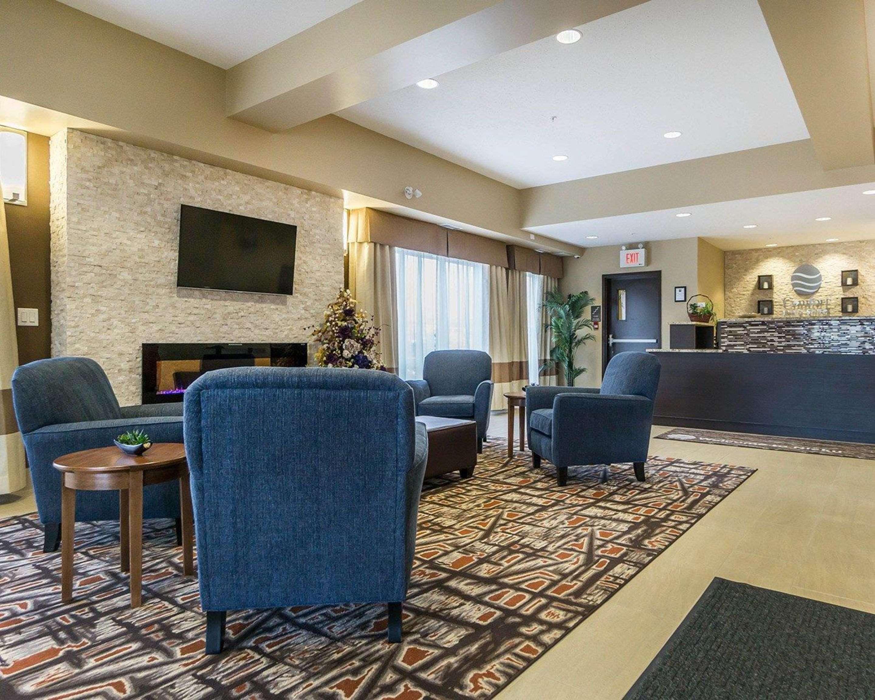 Comfort Inn & Suites Edmonton International Airport Nisku Luaran gambar
