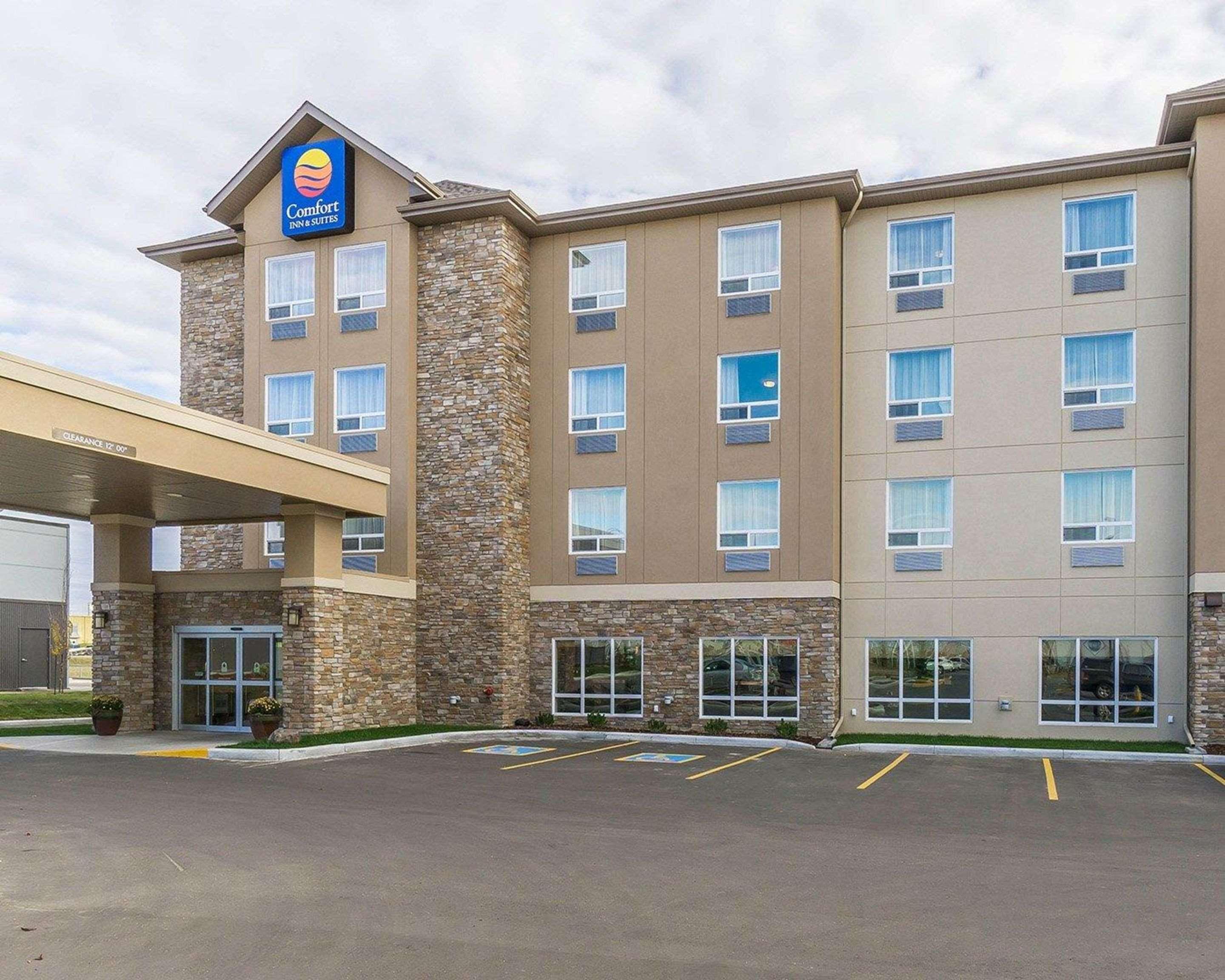 Comfort Inn & Suites Edmonton International Airport Nisku Luaran gambar