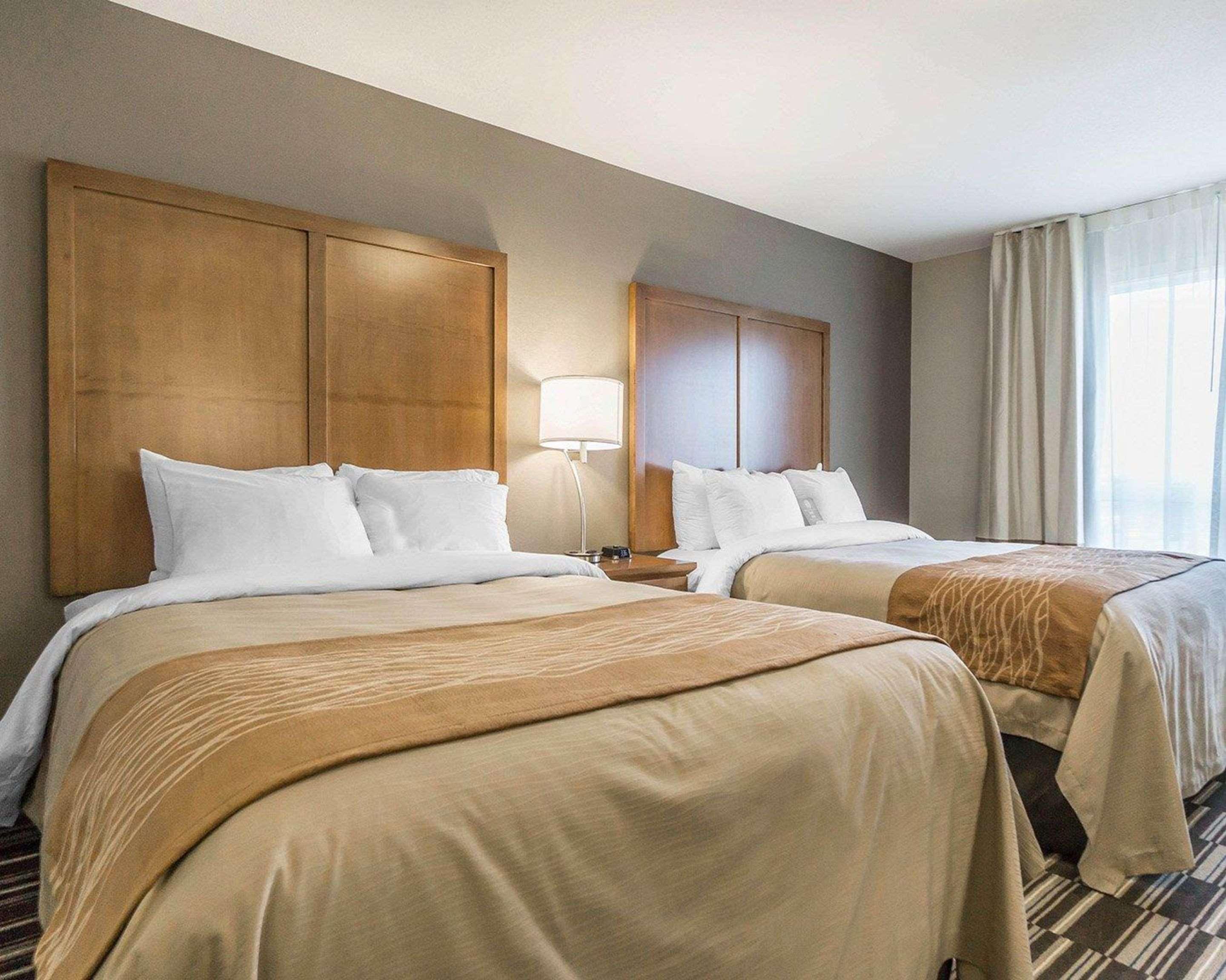 Comfort Inn & Suites Edmonton International Airport Nisku Luaran gambar