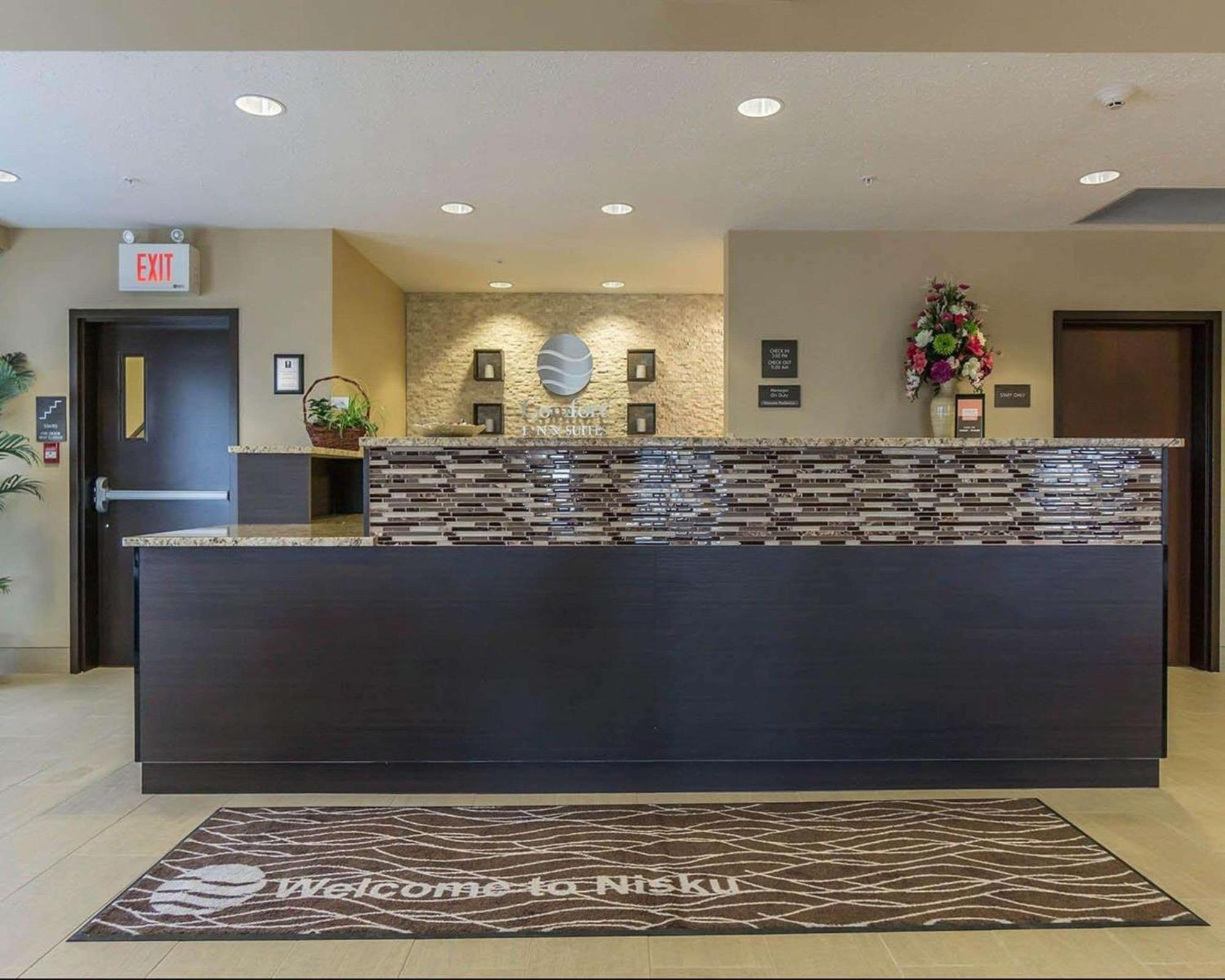 Comfort Inn & Suites Edmonton International Airport Nisku Luaran gambar