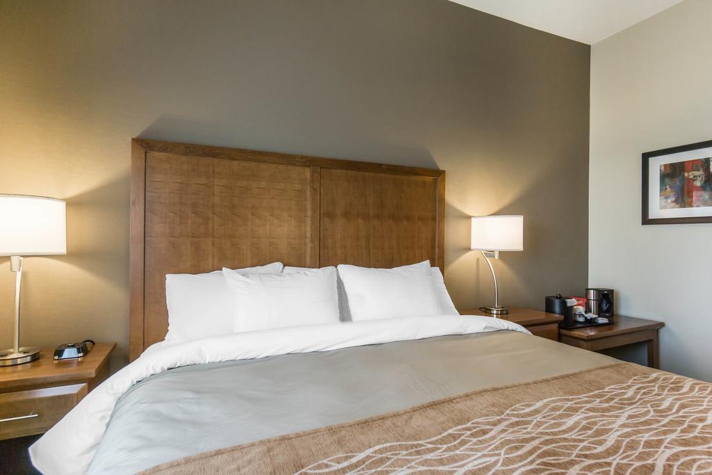 Comfort Inn & Suites Edmonton International Airport Nisku Luaran gambar
